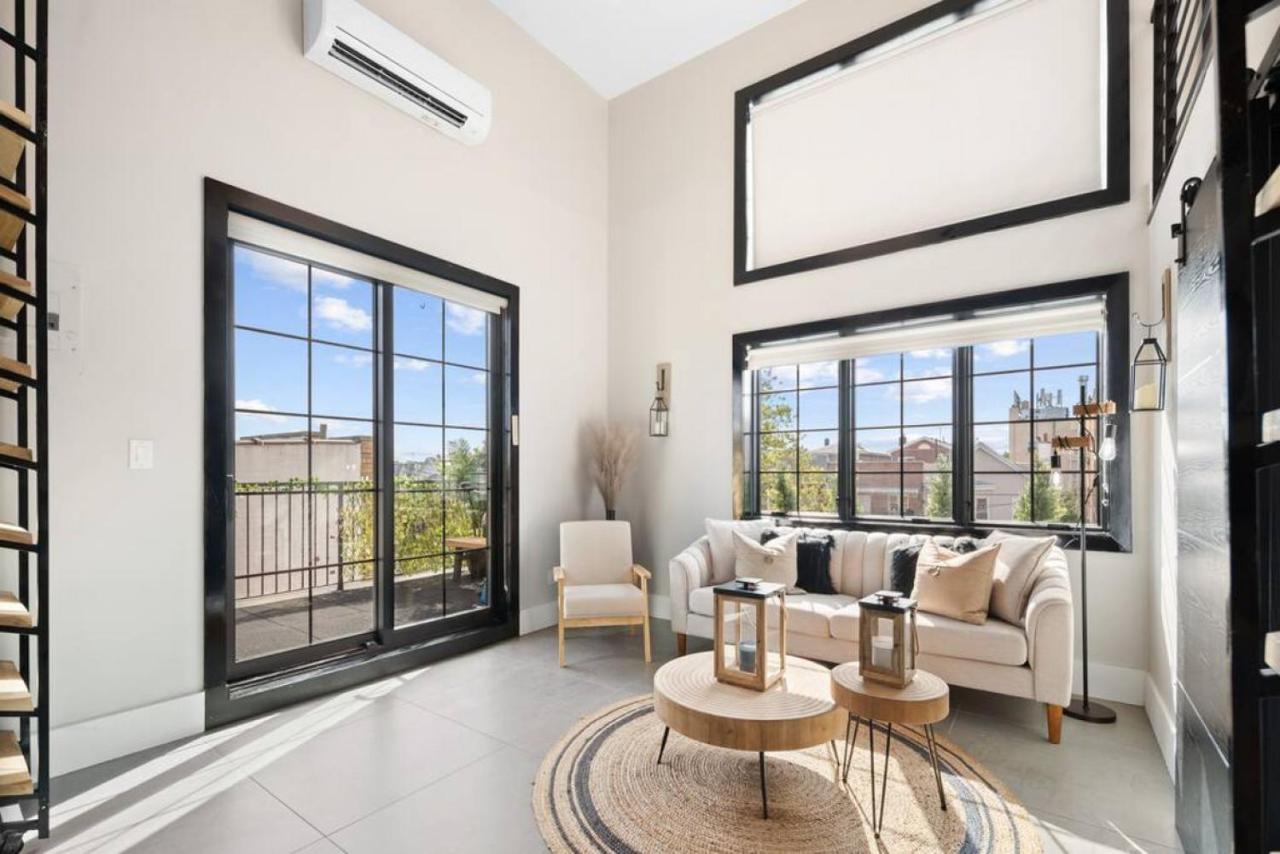 Nyc Skyline Views, Sauna & Rooftop - Romantic Escape At "Brooklyn Bay Lofts" New York Bagian luar foto