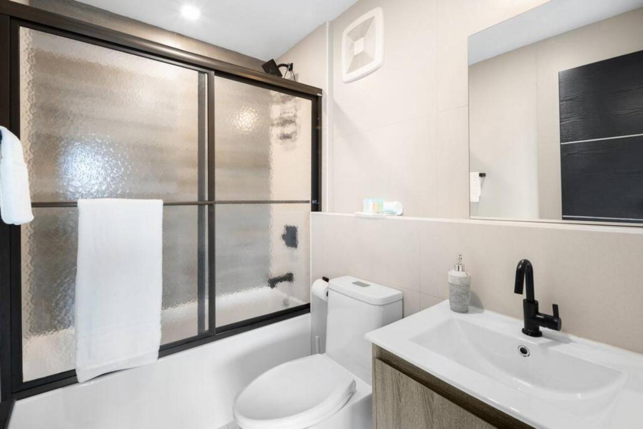 Nyc Skyline Views, Sauna & Rooftop - Romantic Escape At "Brooklyn Bay Lofts" New York Bagian luar foto